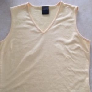 Nike sleeveless cotton tennis style shirt - small